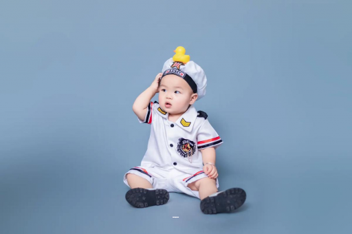 丽江宝宝老摇头怎么回事